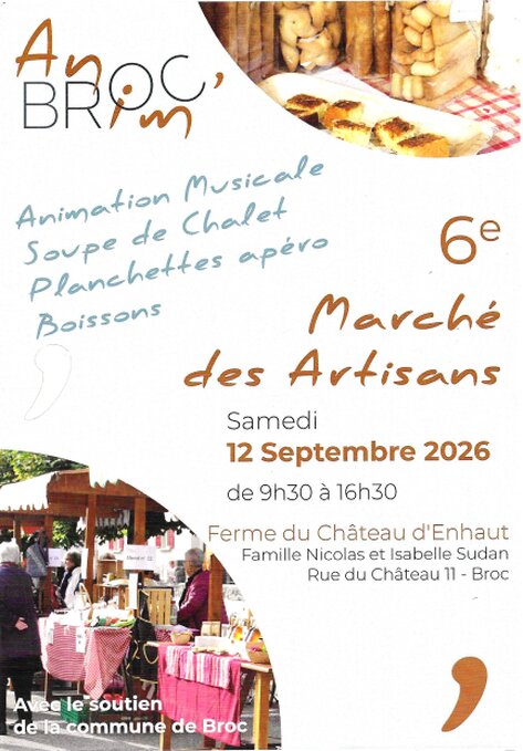 Stand de sacs faits main sur un marché artisanal en Suisse